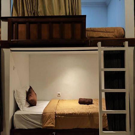 Ega S Hostel Batununggul 외부 사진