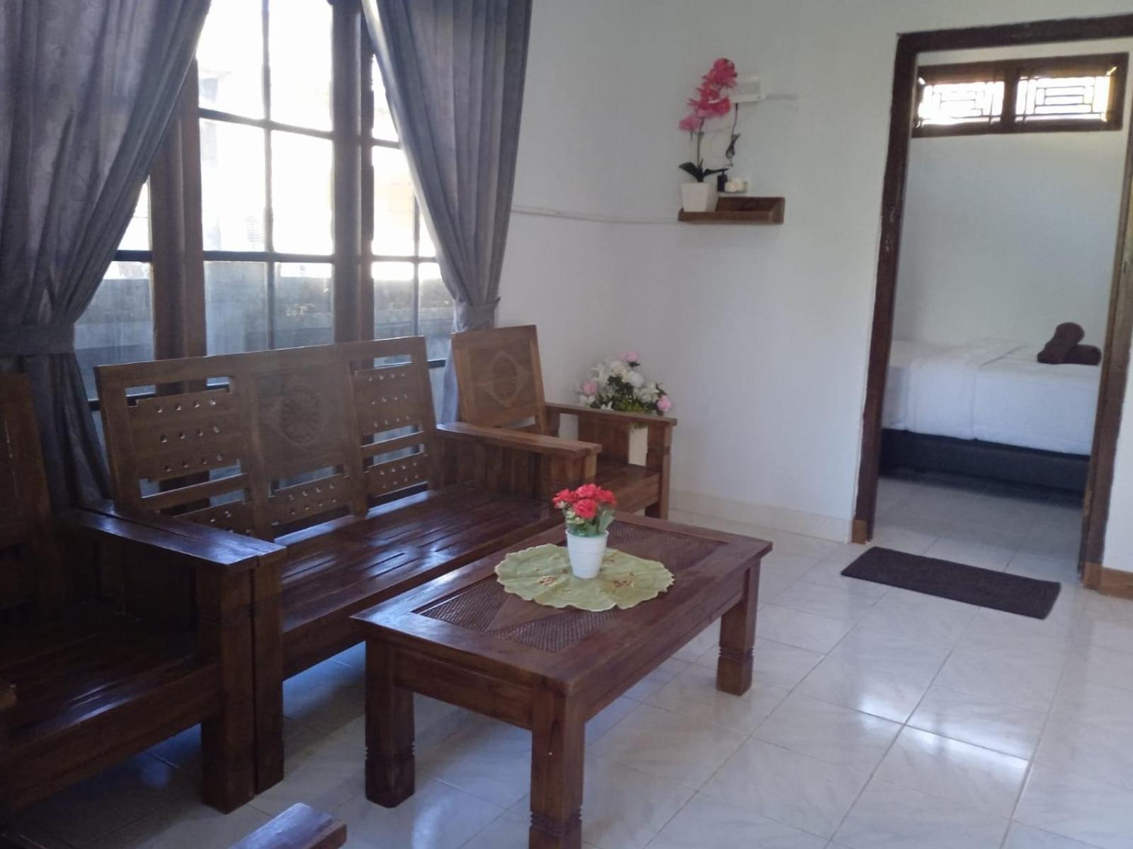 Ega S Hostel Batununggul 외부 사진